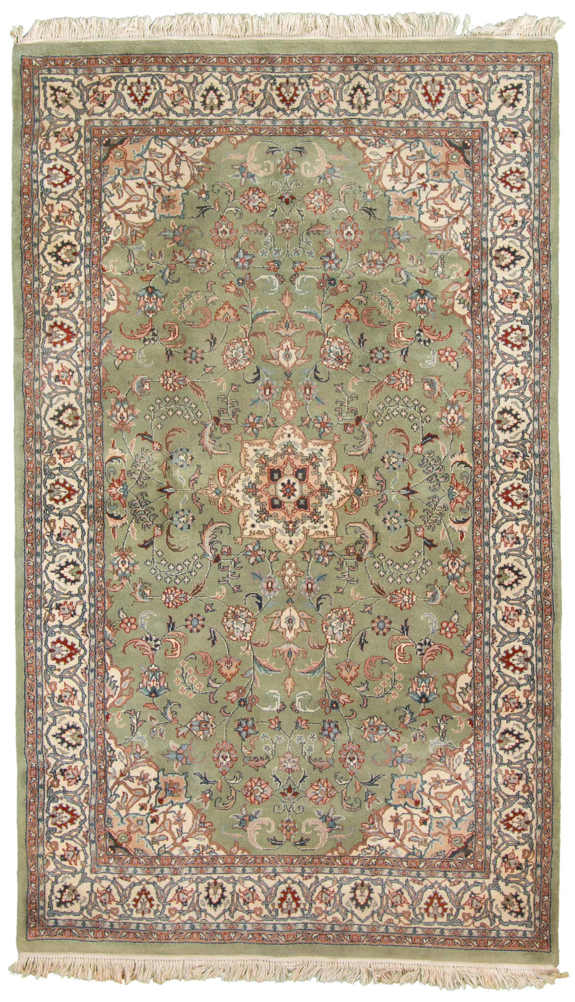 Hand-knotted Royal Mahal Light Green  Rug 5'1" x 8'6" Size: 5'1" x 8'6"  