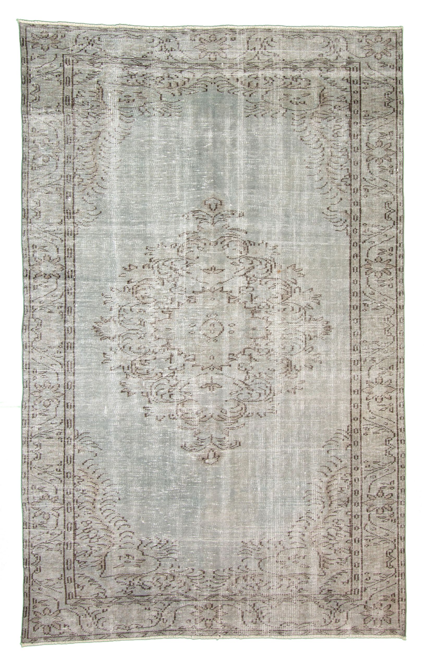 Hand-knotted Antalya Vintage   Rug 5'7" x 9'0" Size: 5'7" x 9'0"  
