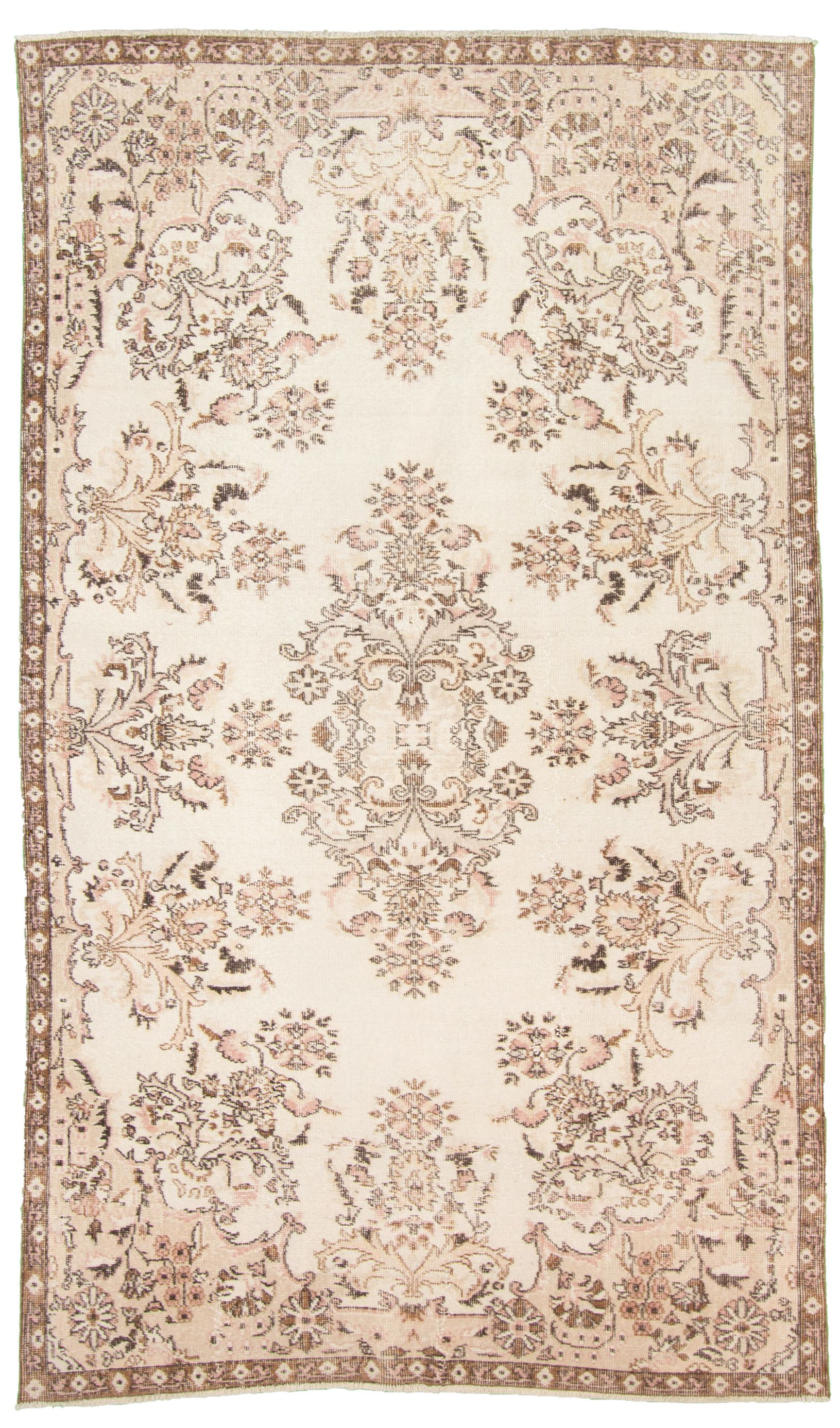 Hand-knotted Antalya Vintage   Rug 8'11" x 5'5" Size: 5'5" x 8'11"  