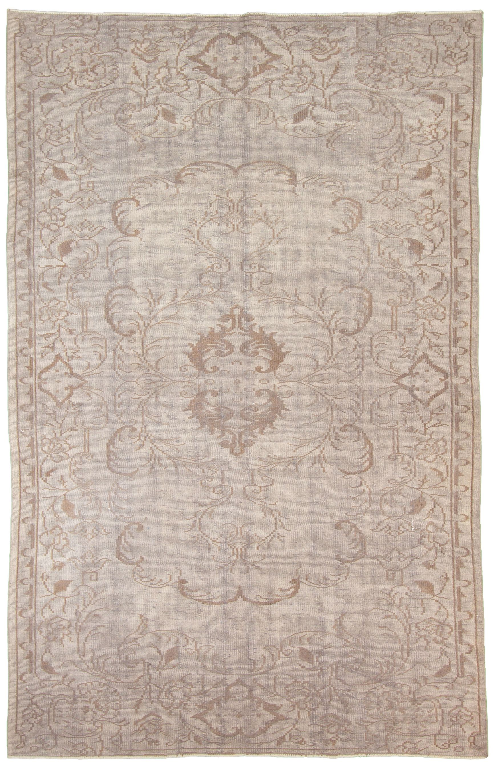 Hand-knotted Antalya Vintage   Rug 9'4" x 6'0" Size: 6'0" x 9'4"  
