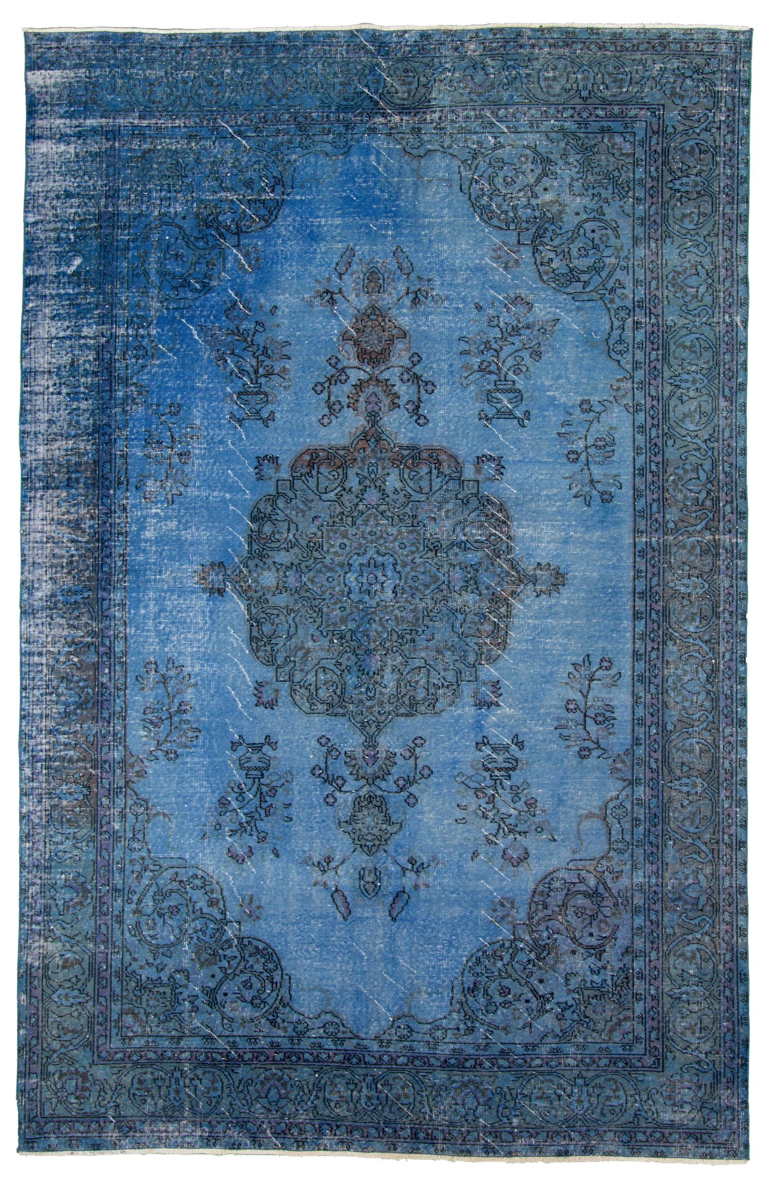 Hand-knotted Color Transition  Rug 6'3" x 9'9" Size: 6'3" x 9'9"  