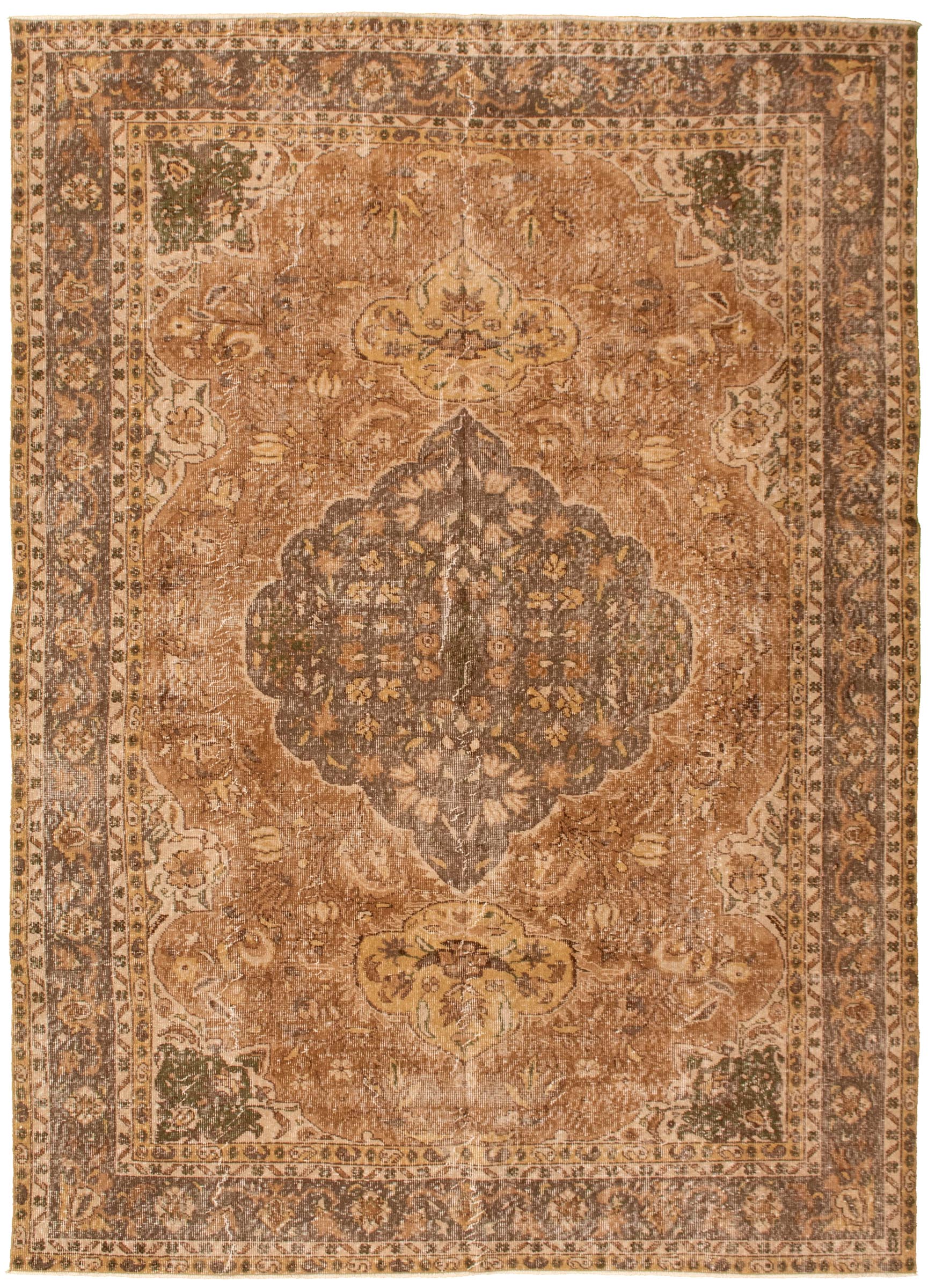 Hand-knotted Antalya Vintage   Rug 6'9" x 9'9" Size: 6'9" x 9'9"  