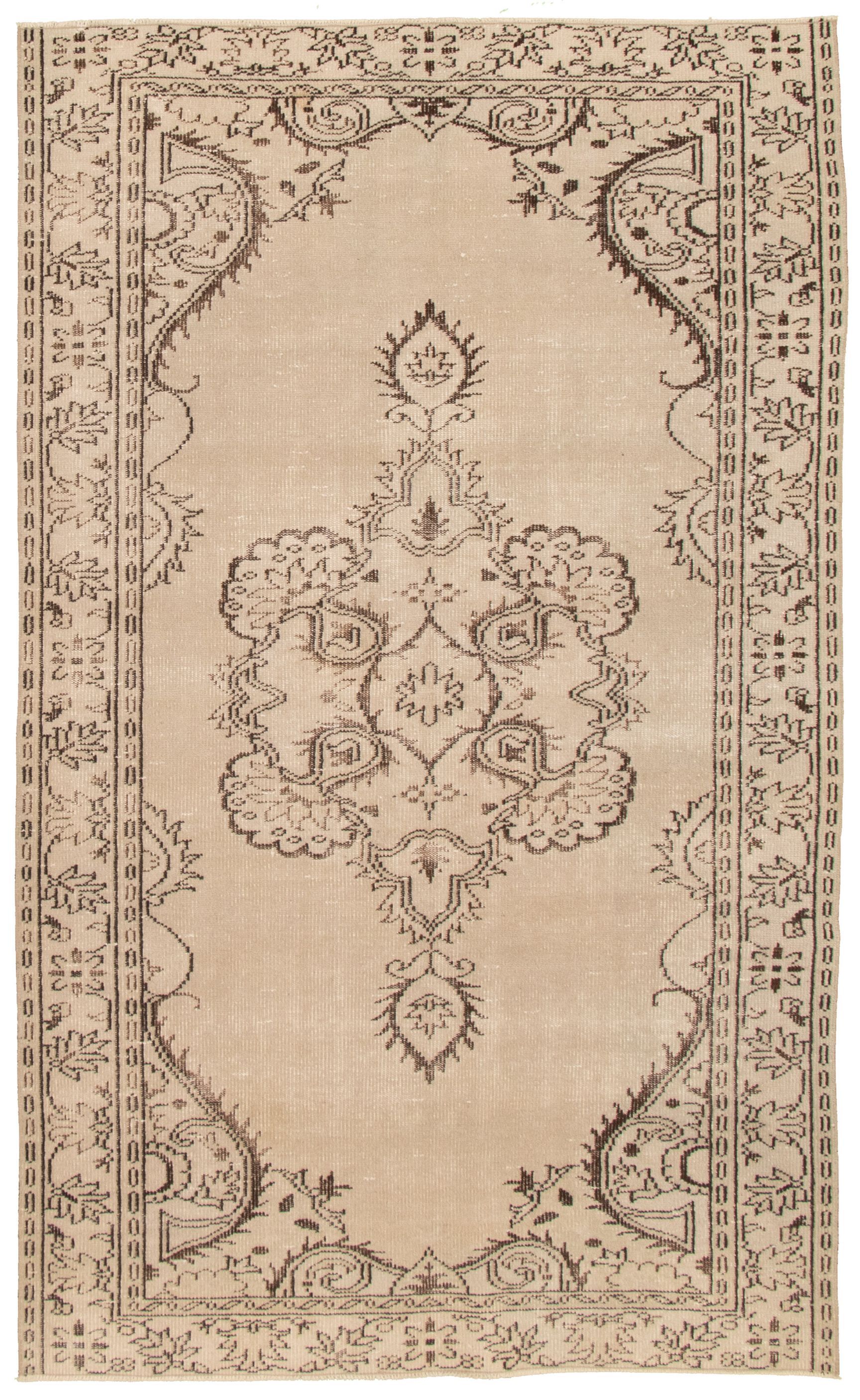 Hand-knotted Antalya Vintage   Rug 8'10" x 5'3" Size: 8'10" x 5'3"  