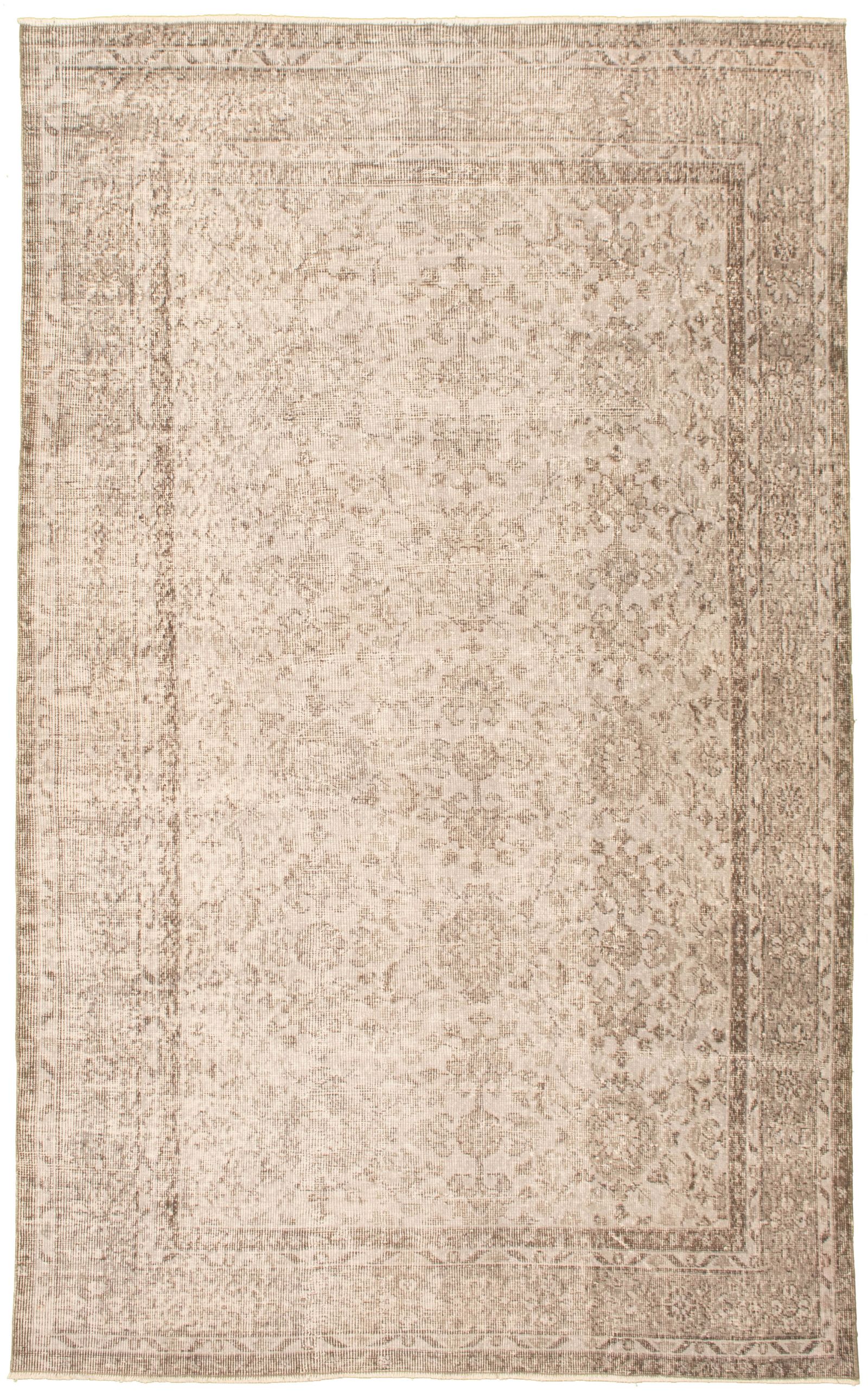 Hand-knotted Antalya Vintage Light Grey Wool Rug 5'5" x 9'1" Size: 5'5" x 9'1"  